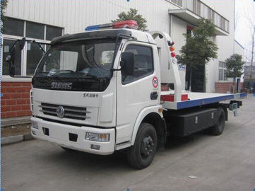 Camiones de auxilio usados del camino del centro de Dongfeng con funcionamiento de elevación excelente